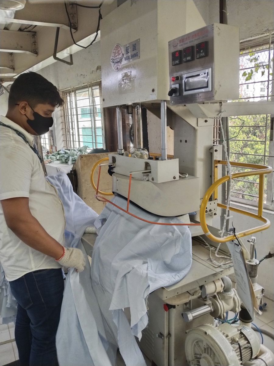 Armhole fusing machine